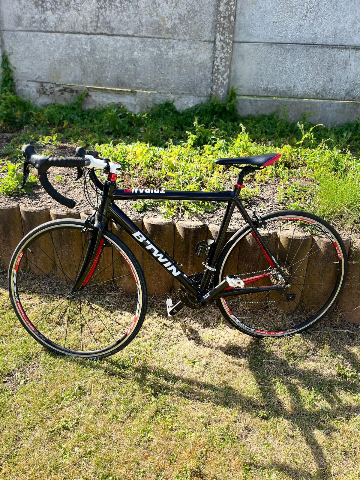 Mooie koersfiets BTWIN Triban 580, maat M., Vélos & Vélomoteurs, Enlèvement, Comme neuf