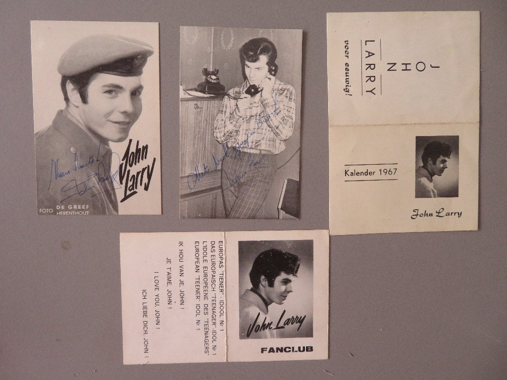 4 kaarten kalender fanclub zanger John Larry, Verzamelen, Ophalen of Verzenden, Zo goed als nieuw, Foto of Kaart, Gesigneerd