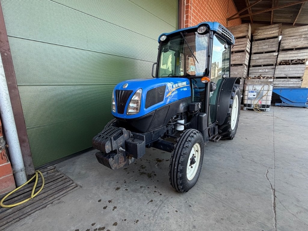 Tracteur à voie étroite New Holland T4.75F, Enlèvement, New Holland