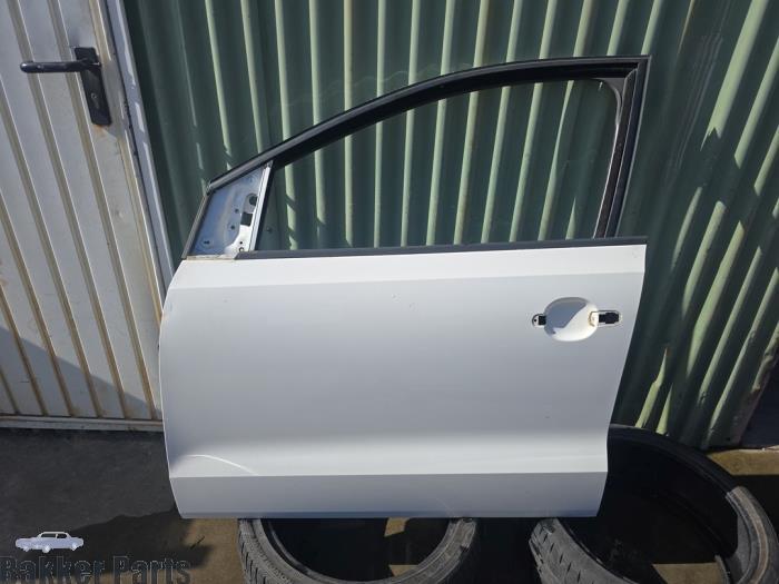 Portier 4Deurs links-voor van een Volkswagen Polo (LB9A), Gebruikt, -, -, -