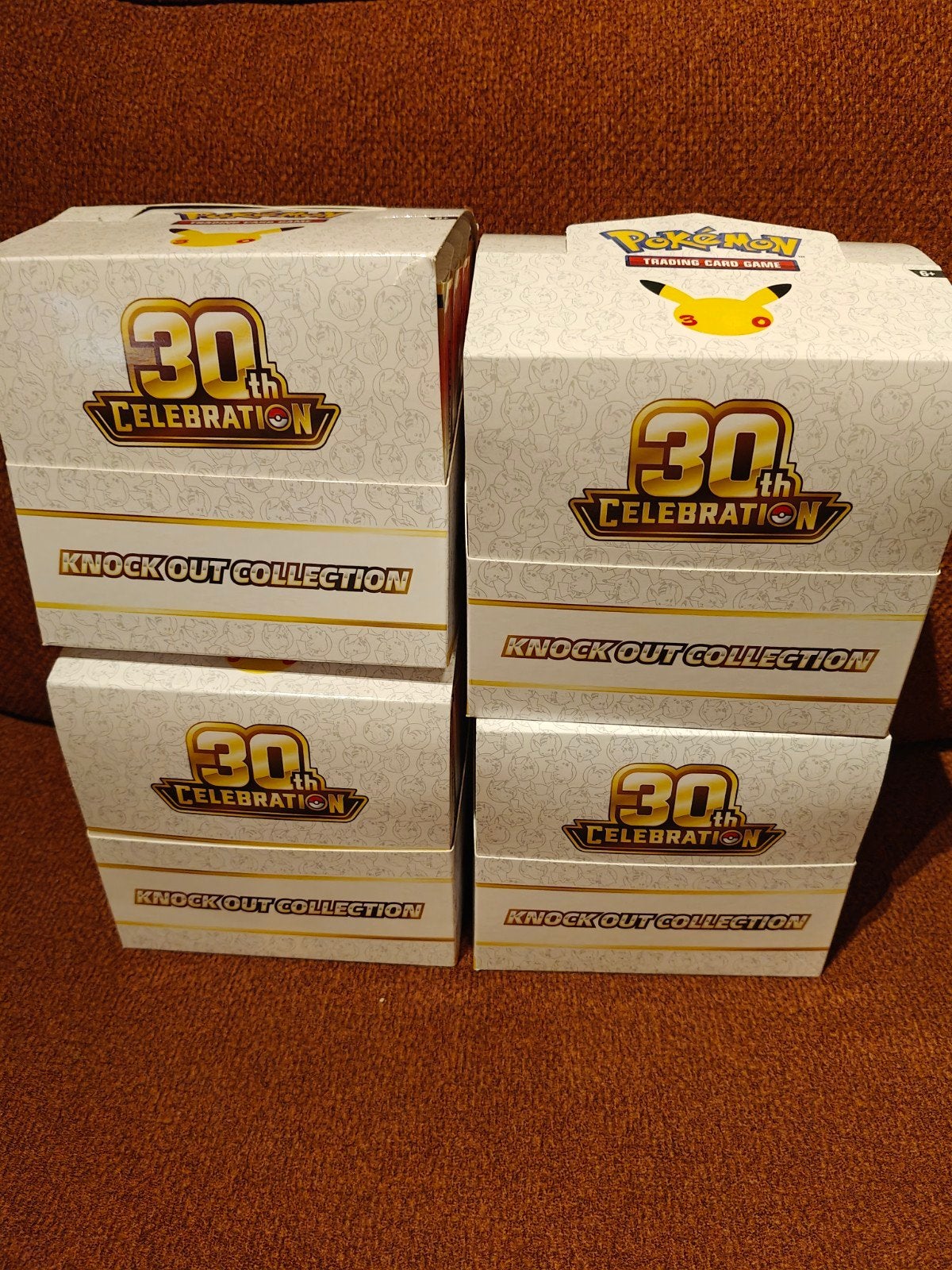 Pokémon 30th, Ophalen, Booster