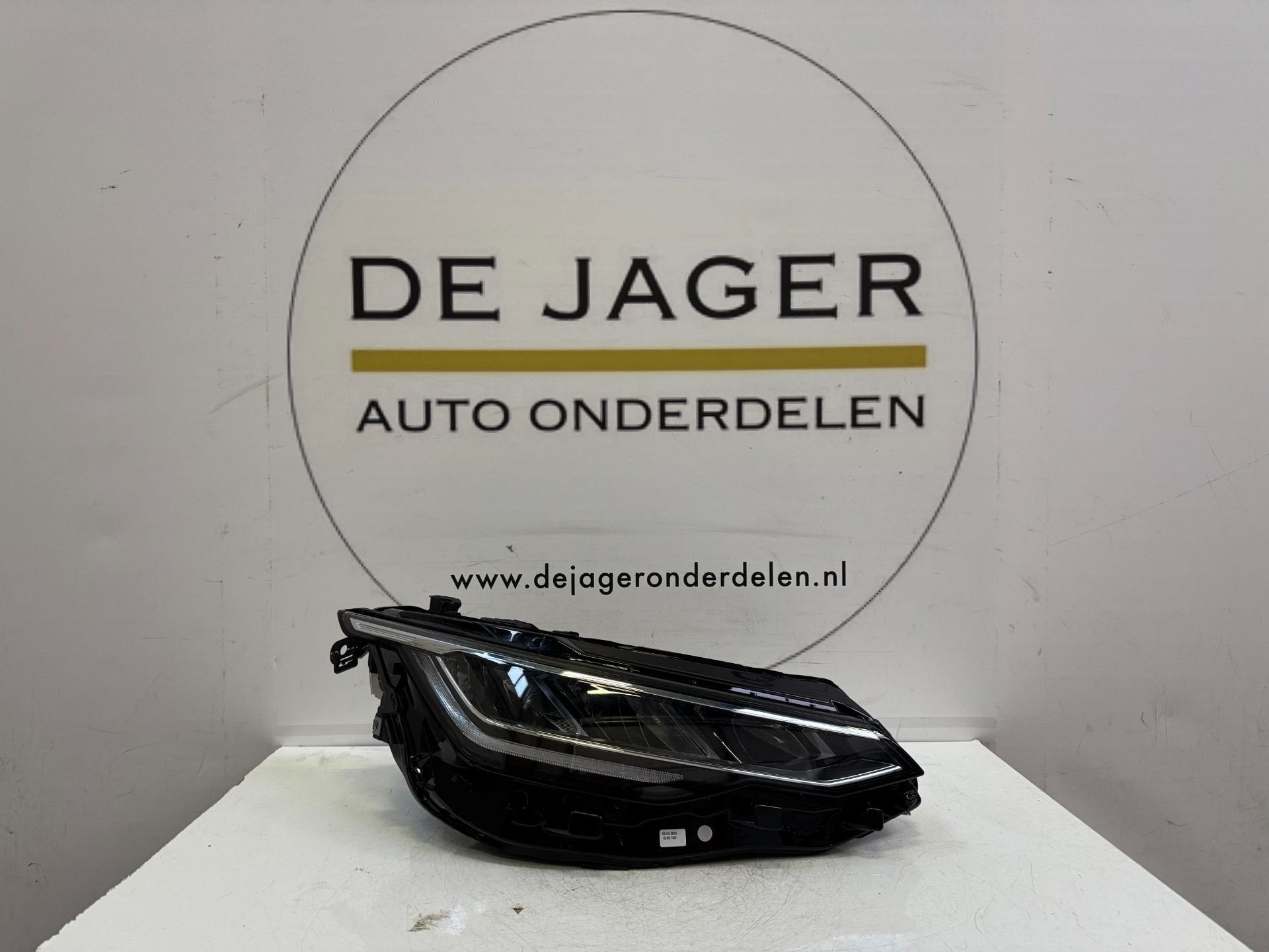 Phare avant LED droit complet pour VW GOLF 8, version restyl, Autos : Pièces & Accessoires, Volkswagen, Volkswagen AG, Vw@volkswagen.de