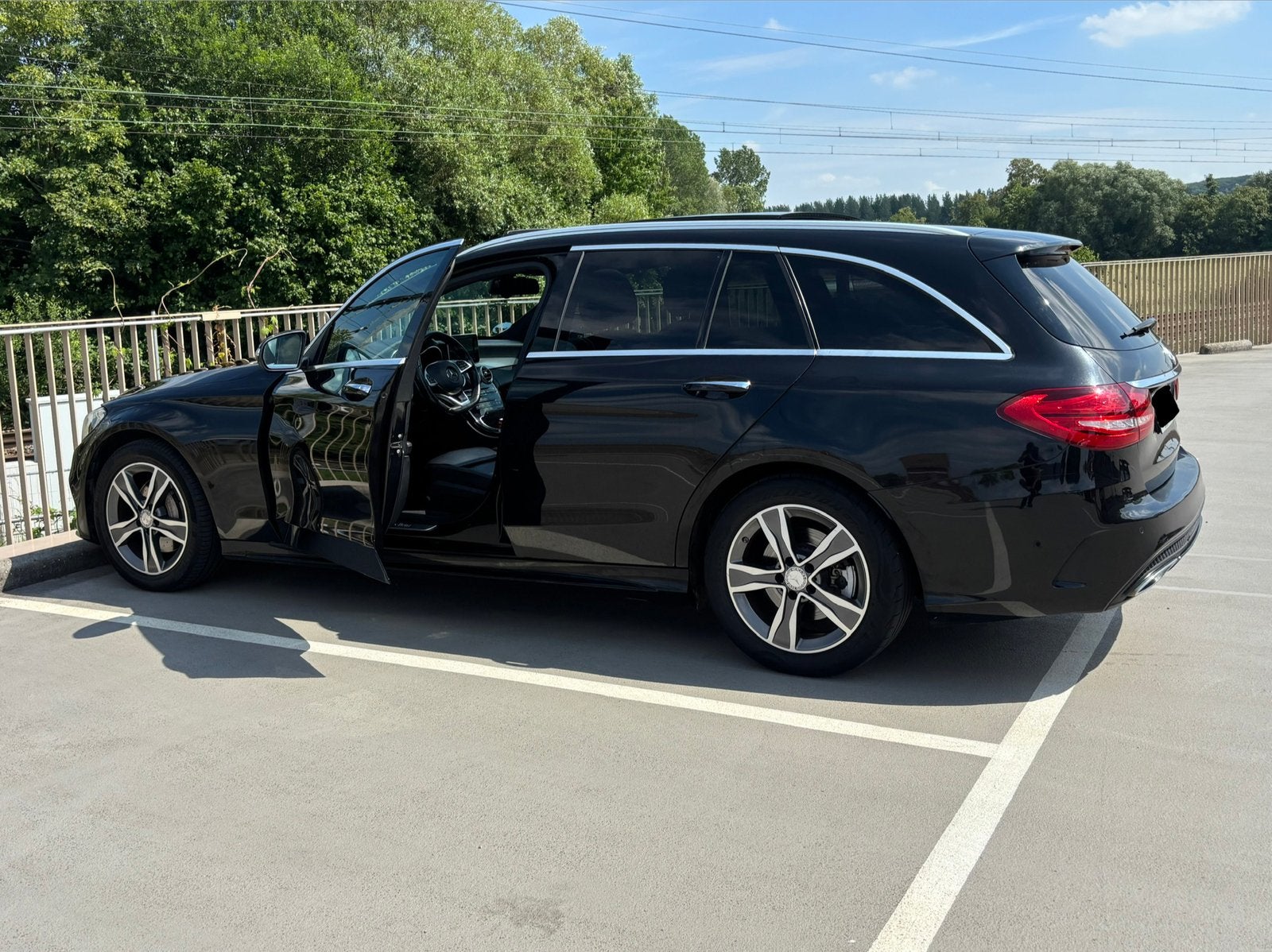 Mercedes C220d AMG Automaat Euro6b Veel opties, Auto's, Automaat, 4 cilinders, LED verlichting, Zwart
