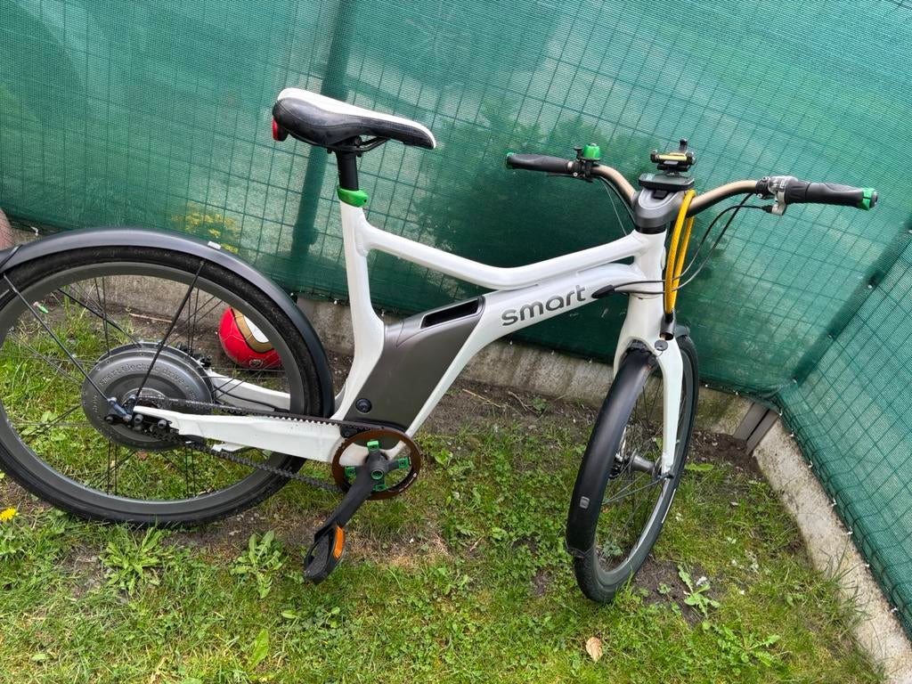 Elektrische fiets smart alleen 200 km op odo, Fietsen en Brommers, Ophalen, Zo goed als nieuw