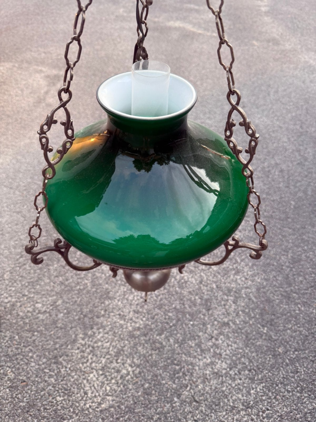 Lampe suspendue Hundi, Enlèvement