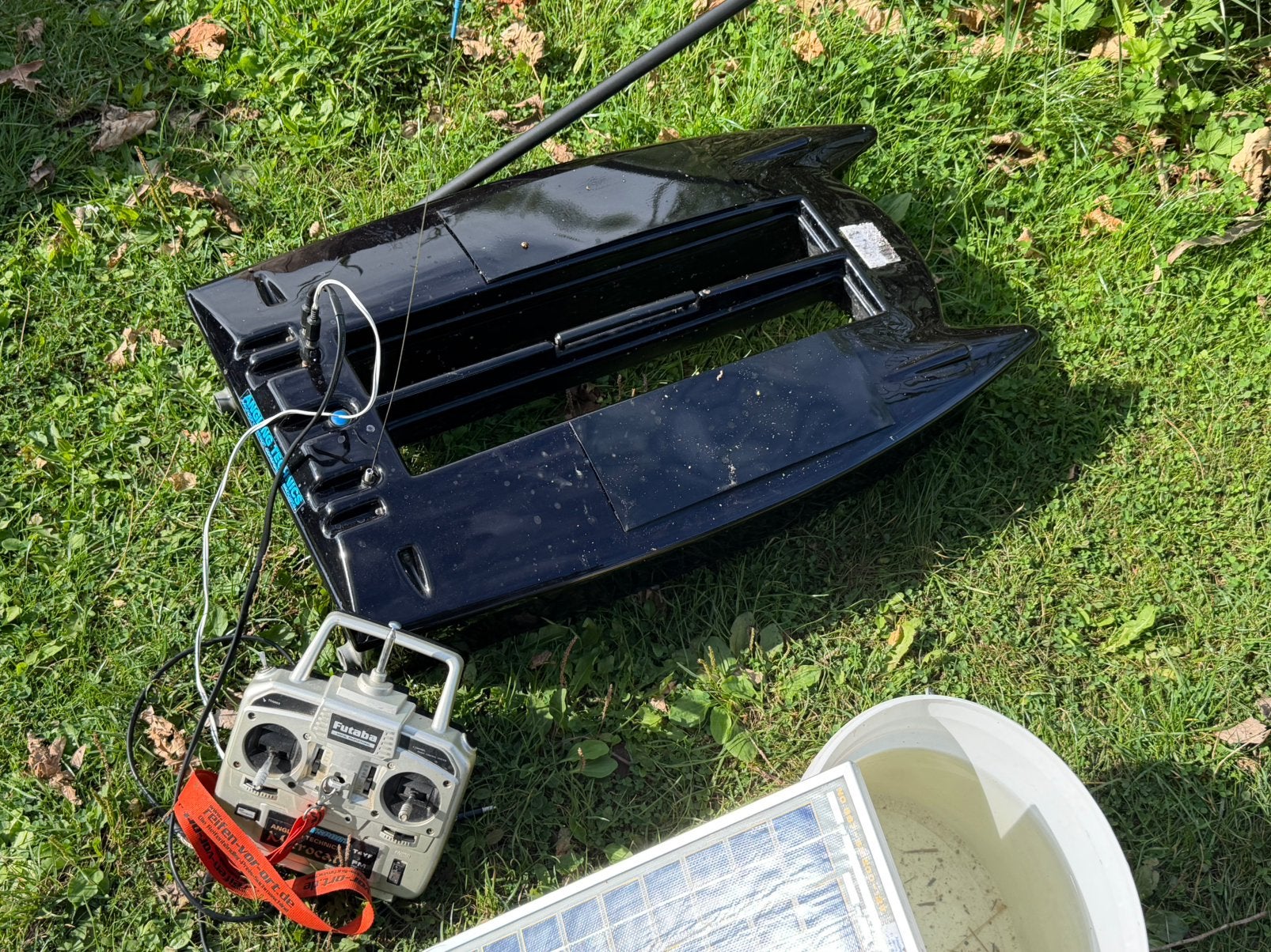 Voerboot angling technics, Ophalen, Zo goed als nieuw