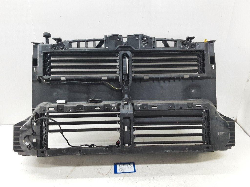 FACE AVANT Ford Focus 4 (01-2018/12-2025) (JX6BA16E146B1J), Henry-Ford-Straße  1
50735  Köln, DE, Ford-Werke GmbH, Kunden@ford.com