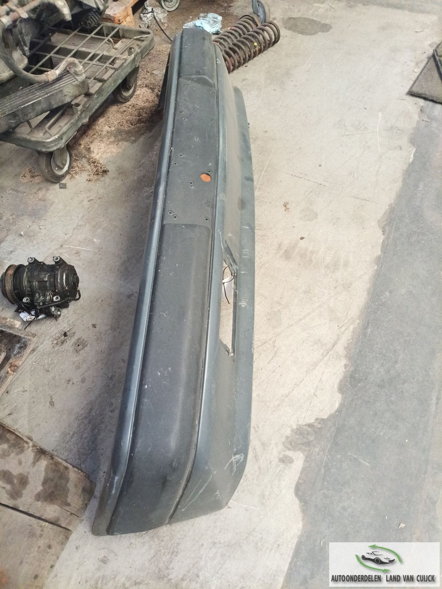 Mercedes w124 voorbumper 1985 tm 1989, Enlèvement, Utilisé, -, Avant