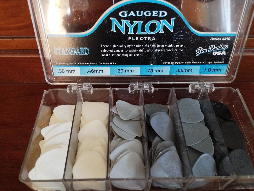 Dunlop Nylon Mediators (160 pièces), Enlèvement, Neuf, Guitare électrique