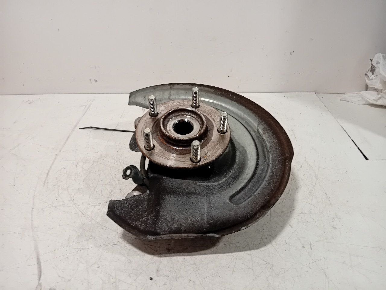 Wielnaaf links voor Mitsubishi Eclipse, Onderdelen@venauto.nl, Van der Ven Autorecycling B.V., Ettenseweg 76, 4706 PB Roosendaal, The Netherlands