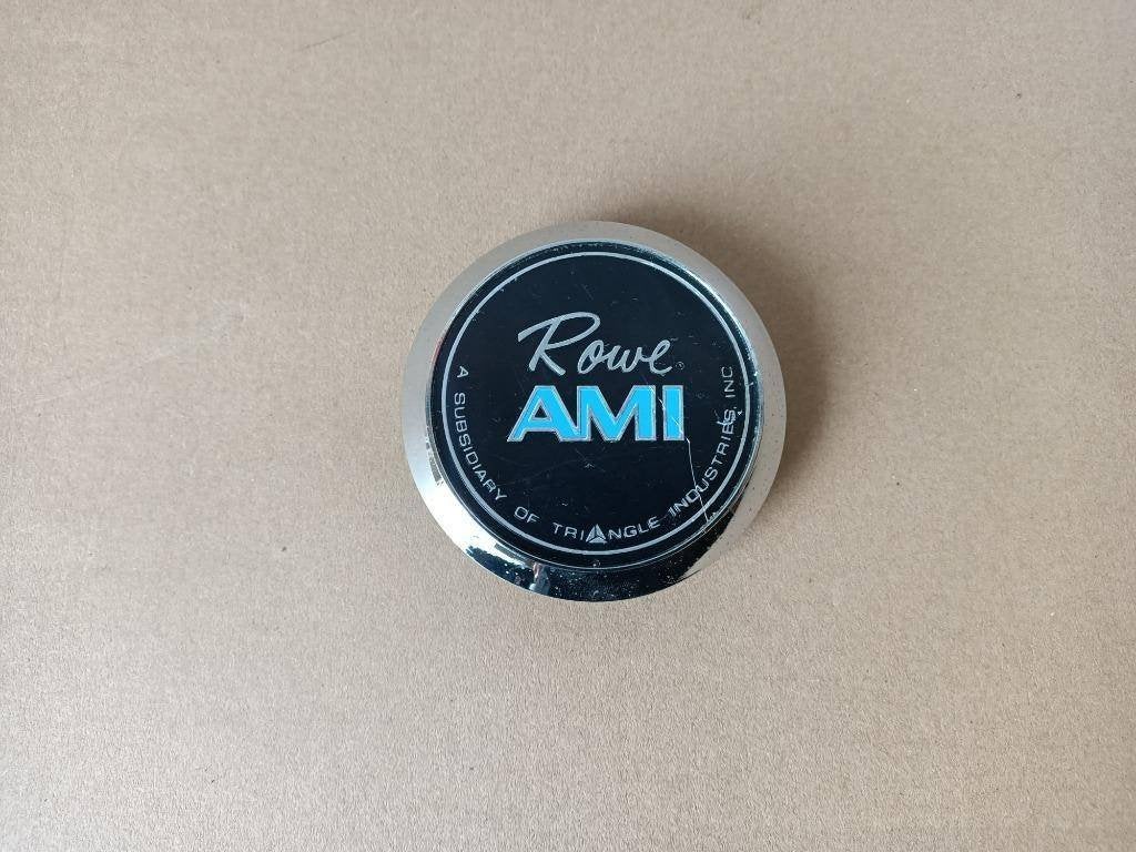 Embleem Rowe-AMi (Div) jukebox, Verzamelen, Automaten | Jukeboxen, Ami, Verzenden