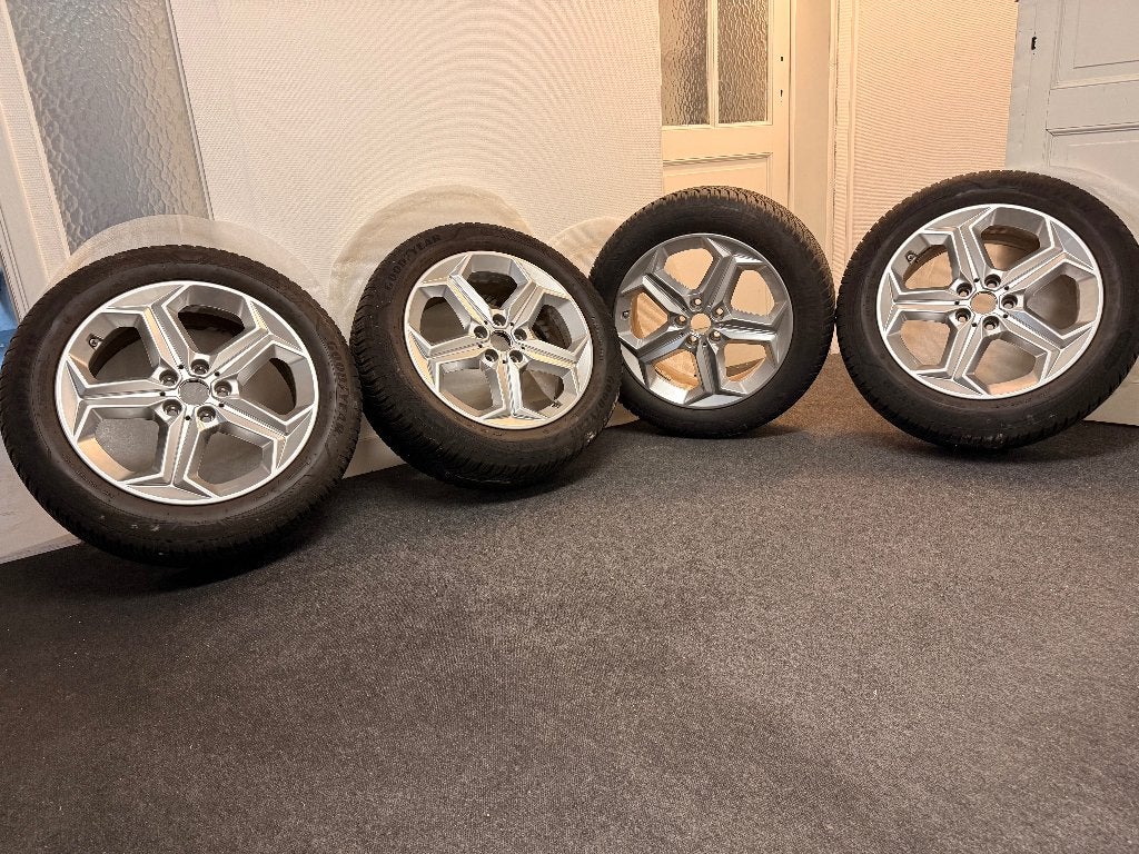 BMW iX1 iX2 winterbanden - winterbanden - winterbanden, Ophalen, 18 inch, Gebruikt, Winterbanden