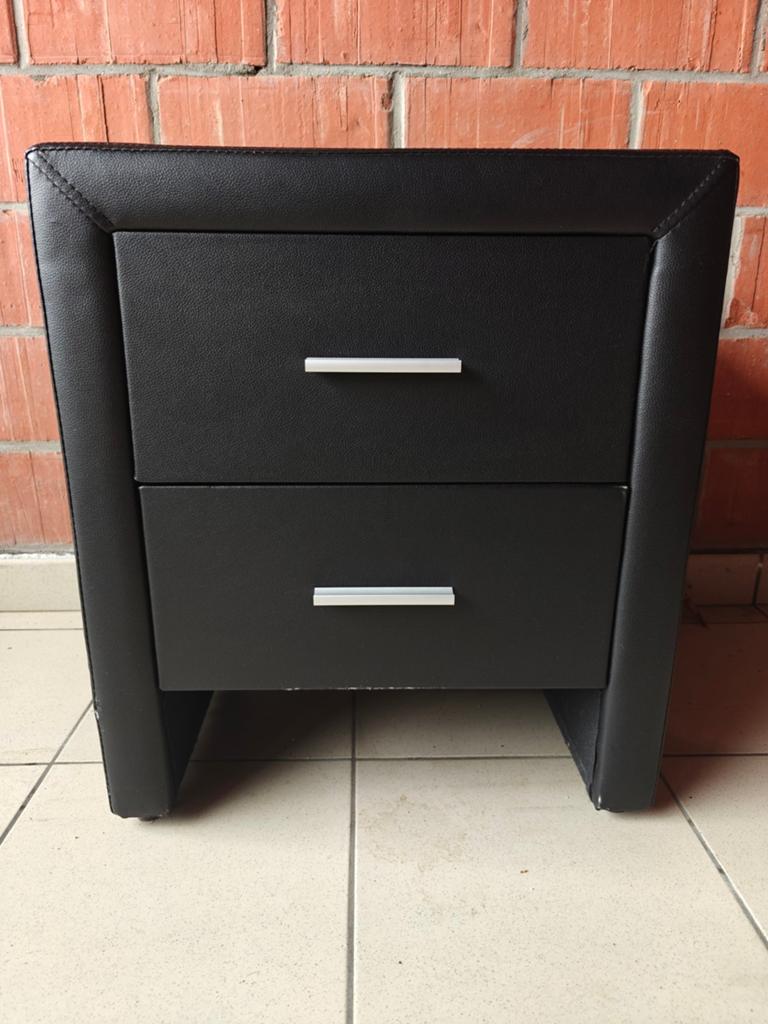 Boxspring nachtkastjes in kunstleer, Ophalen