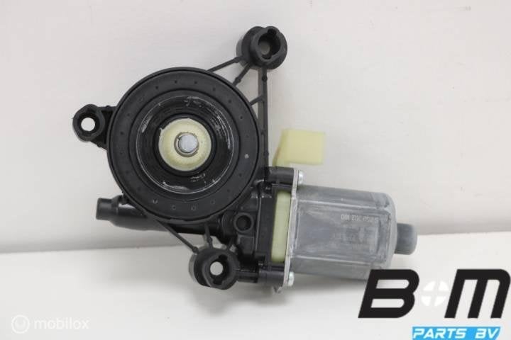 Raammotor linksvoor Audi A3 8V 5Q0959802B, Utilisé