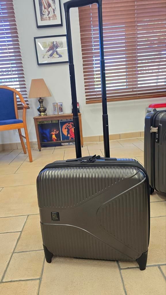 NIEUW PILOTENKOFFER TROLLEY 40x40x20, Handtassen en Accessoires, Ophalen