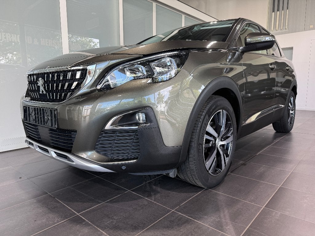 Peugeot 3008 / 1.2 Benzine / Automaat / Navi / PDC, Monovolume, Multifunctioneel stuurwiel, Euro 6, Bruin