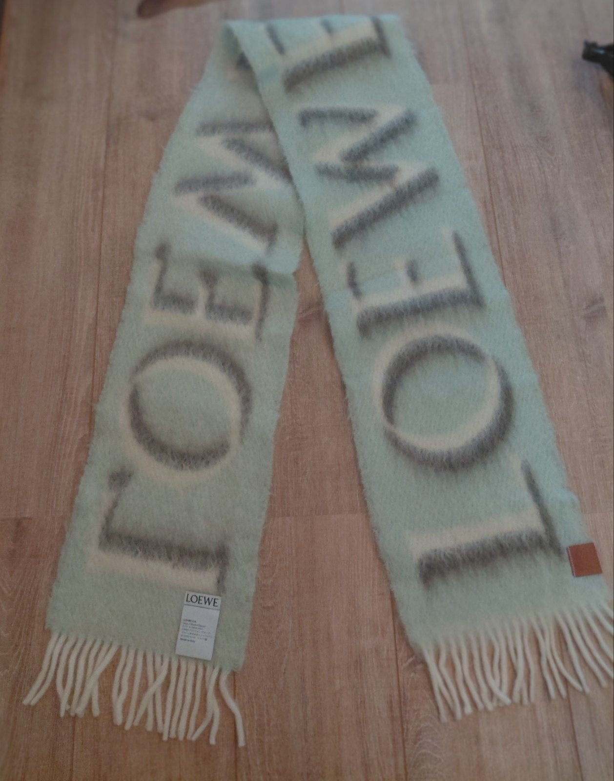 Echarpe Loewe en laine et mohair neuve, Loewe, Ophalen of Verzenden, Nieuw, Sjaal