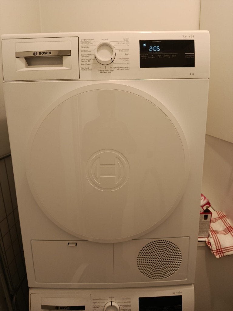 Bosch Serie 4 Heat-Pump Dryer – 8 kg - Excellent Condition, Chargeur frontal, Enlèvement, Utilisé, À condensation