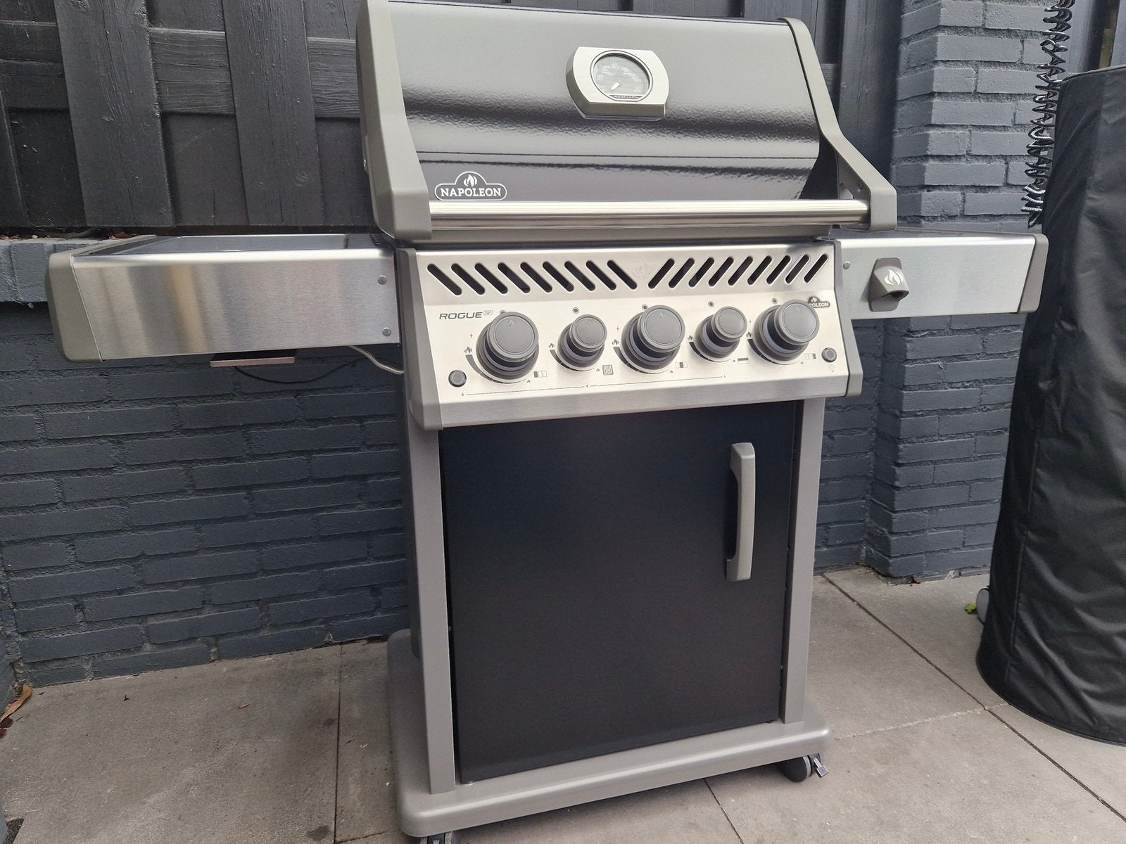 Napoleon Rogue SE 425 RSIB, Jardin & Terrasse, Barbecues à gaz, Comme neuf, Enlèvement