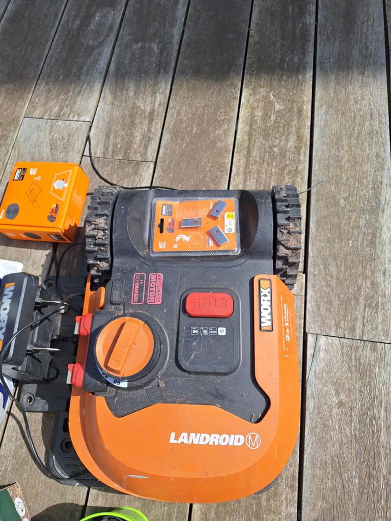 Tondeuse à gazon robotisée Landroid, Enlèvement