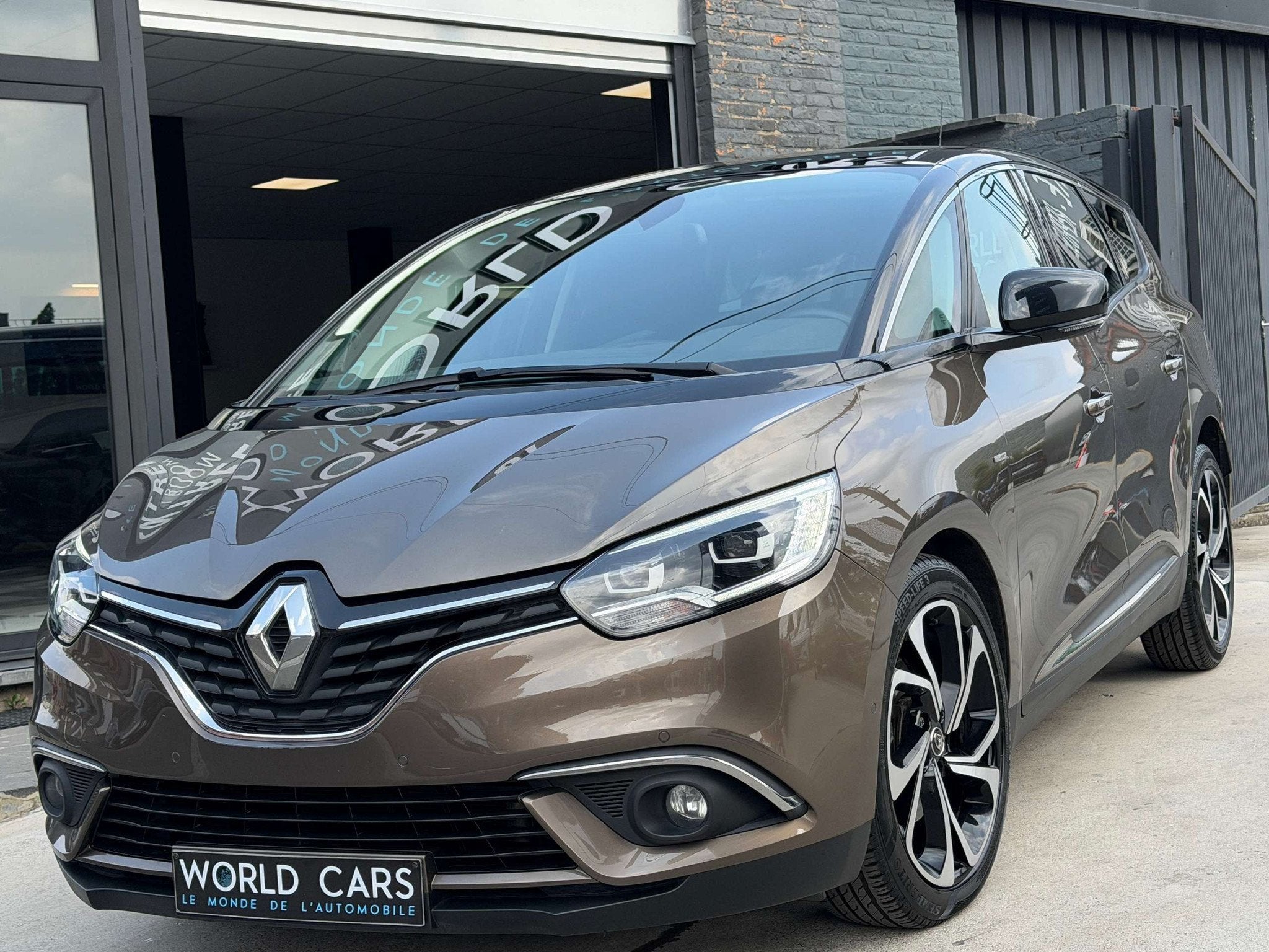 Renault Grand Scénic Grand Scénic 1.7 Blue dCi - BOSE EDIT, Autos, Achat, Euro 6, Entreprise, 7 places