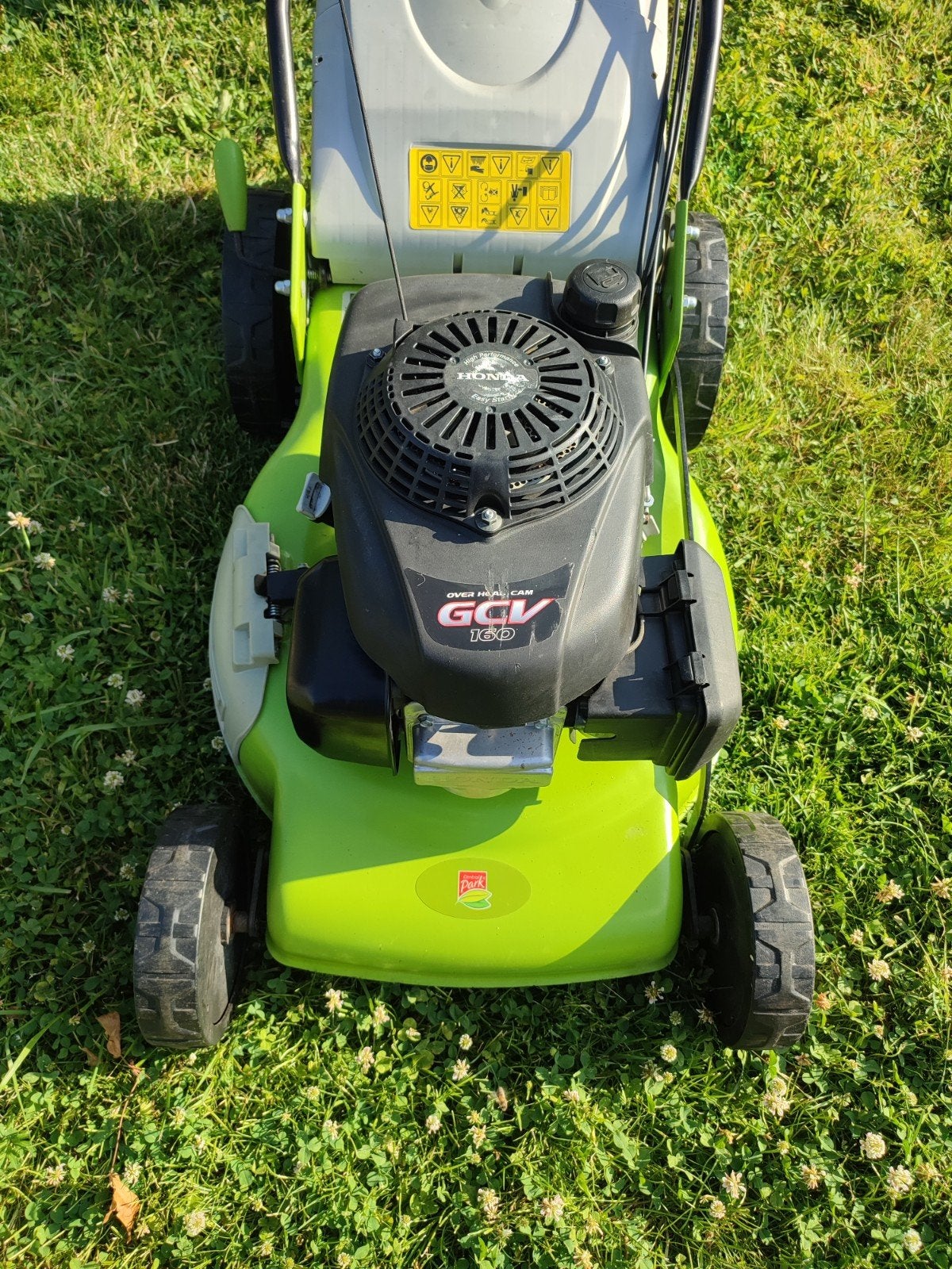 Grasmaaier met Honda GCV motor ., Ophalen