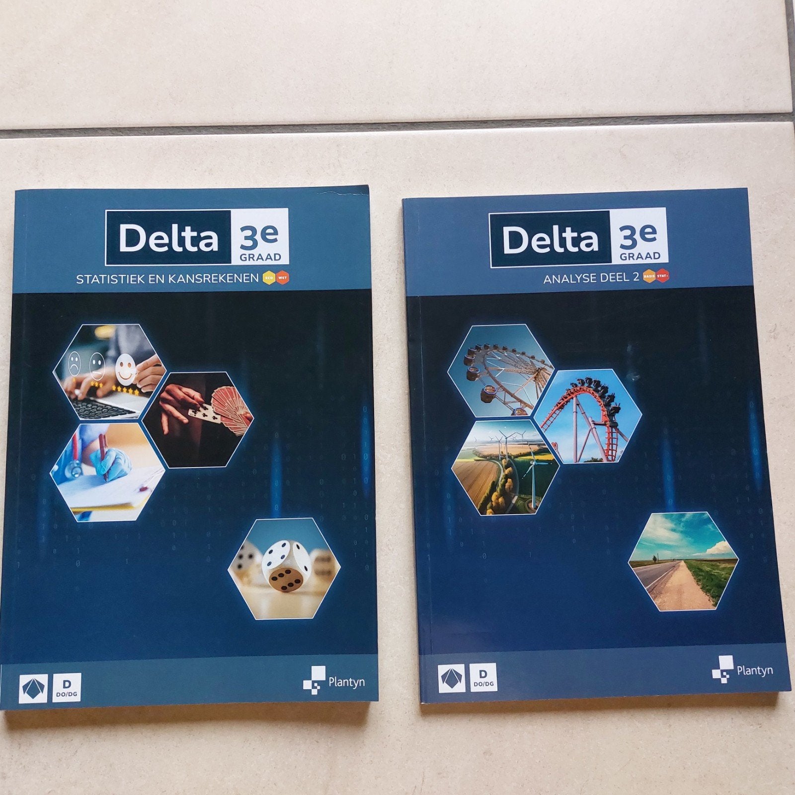 2 nieuwe leerboeken 3e graad, Boeken, Verzenden