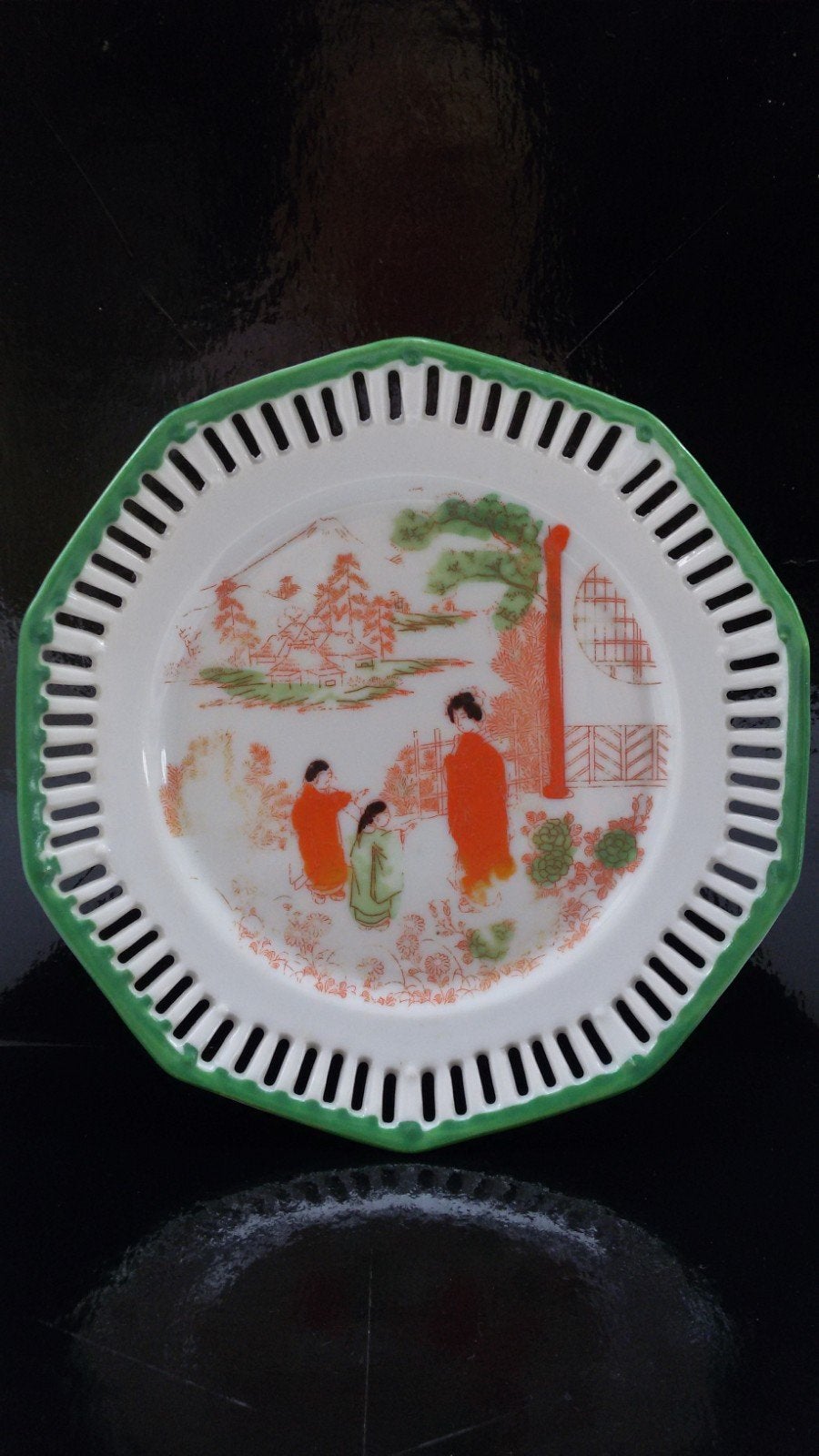 Handgeschilderd oud Chinees serveerbordje., Enlèvement ou Envoi