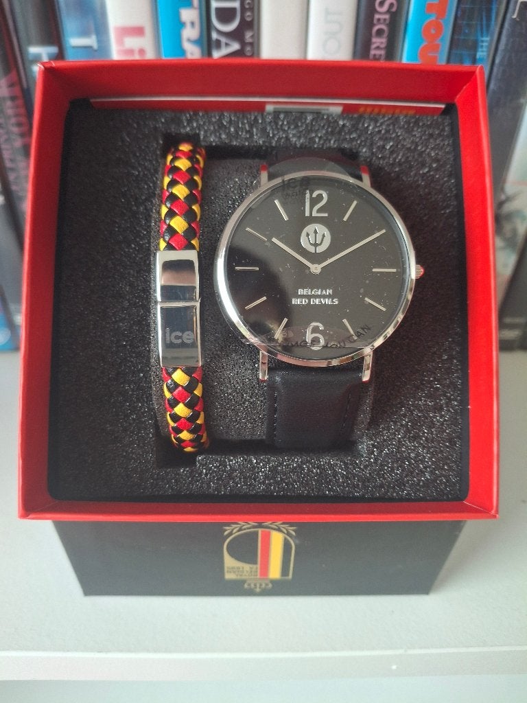 Montre Ice watch red devils, Enlèvement ou Envoi, Neuf