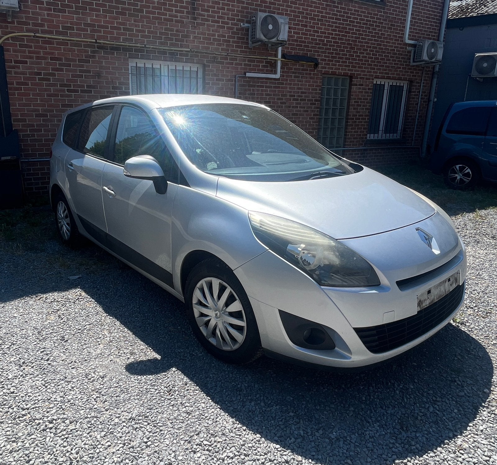 Renault Scenic ||| 4/2010 7 places , 1.6 essence, Argent ou Gris, Achat, Entreprise, 7 places