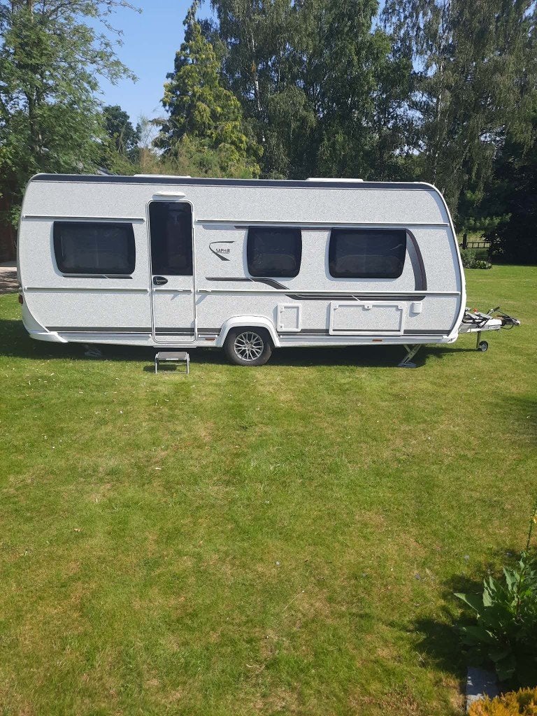 Caravane, Caravans en Kamperen, Caravans, Particulier, tot en met 4, 1250 - 1500 kg, Fendt, 2 aparte bedden, Lengtebed, Omvormbare zithoek