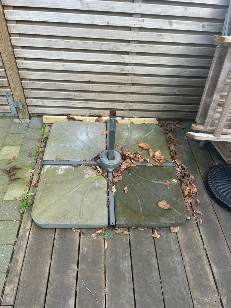 Parasolvoet, Ophalen, Zo goed als nieuw, Parasolvoet