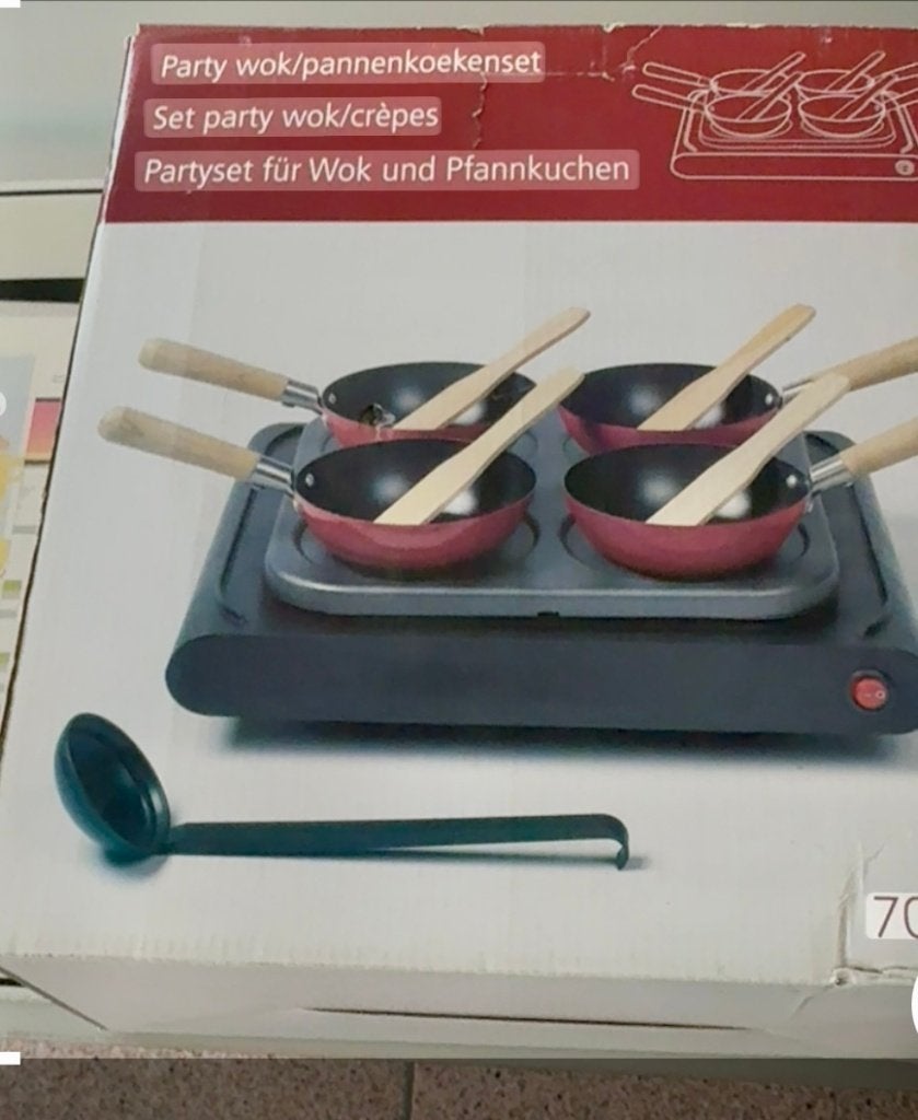 Party wok, Huis en Inrichting, Keuken | Potten en Pannen, Ophalen, Nieuw, Wok