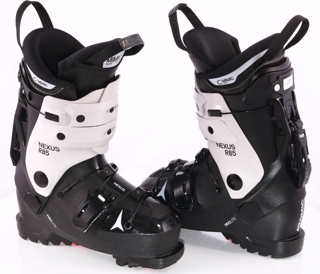 Chaussures de ski 38;38.5;40.5;41EU pour femmes ATOMIC NEXUS, Sports & Fitness, Carving, Utilisé, Atomic, Chaussures