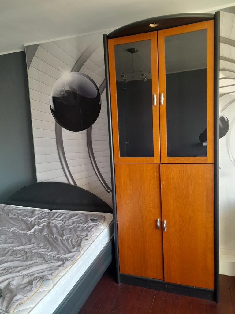 Meuble vitrine 30 eur, Enlèvement