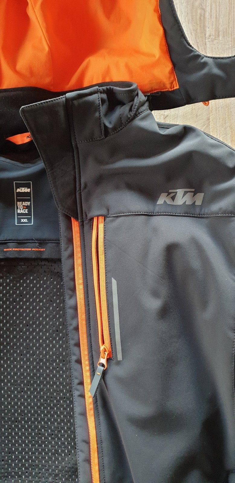 moto jas Ktm, Ophalen