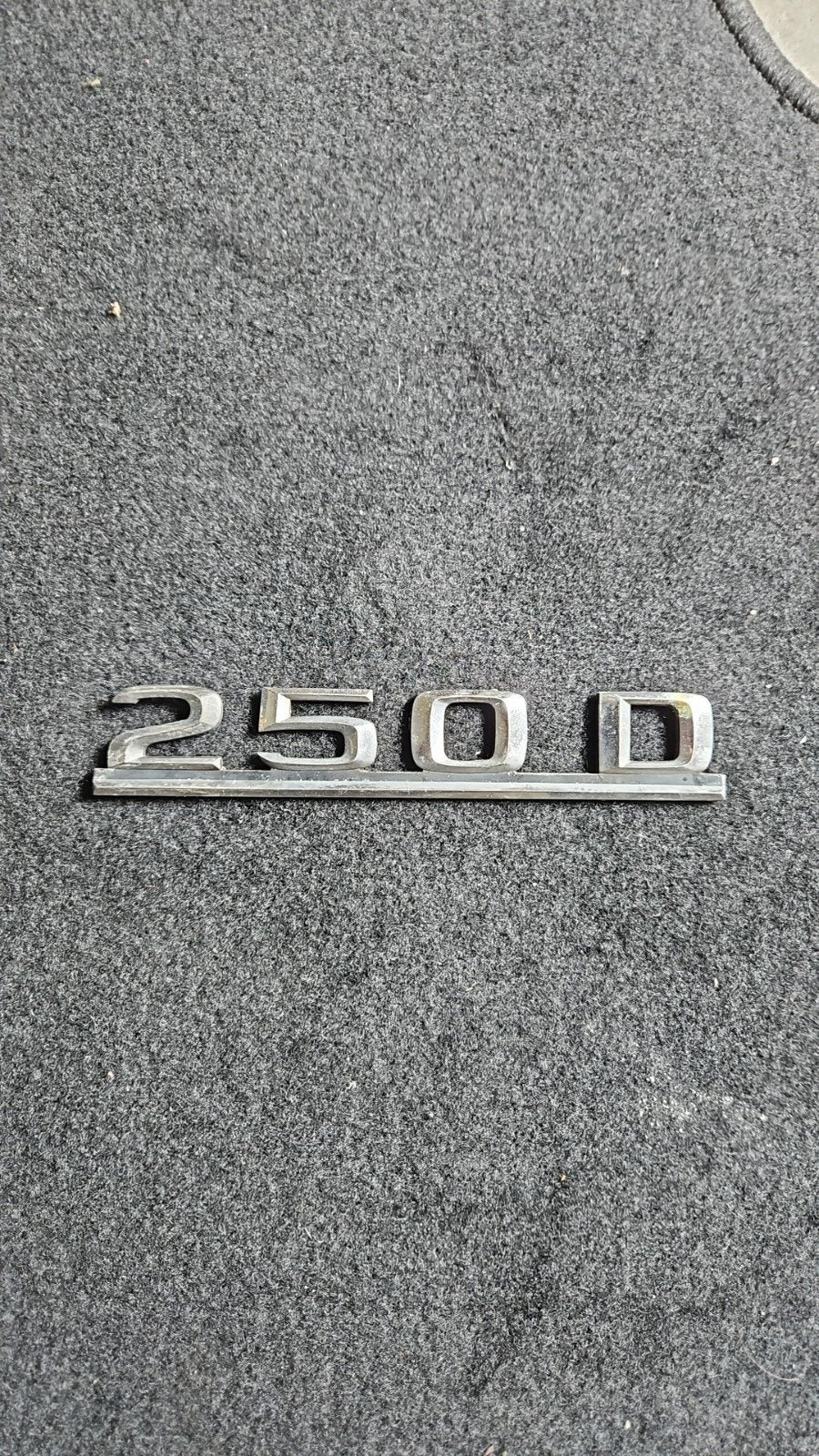Insigne pour mercedes 250d, Gebruikt, Mercedes-Benz