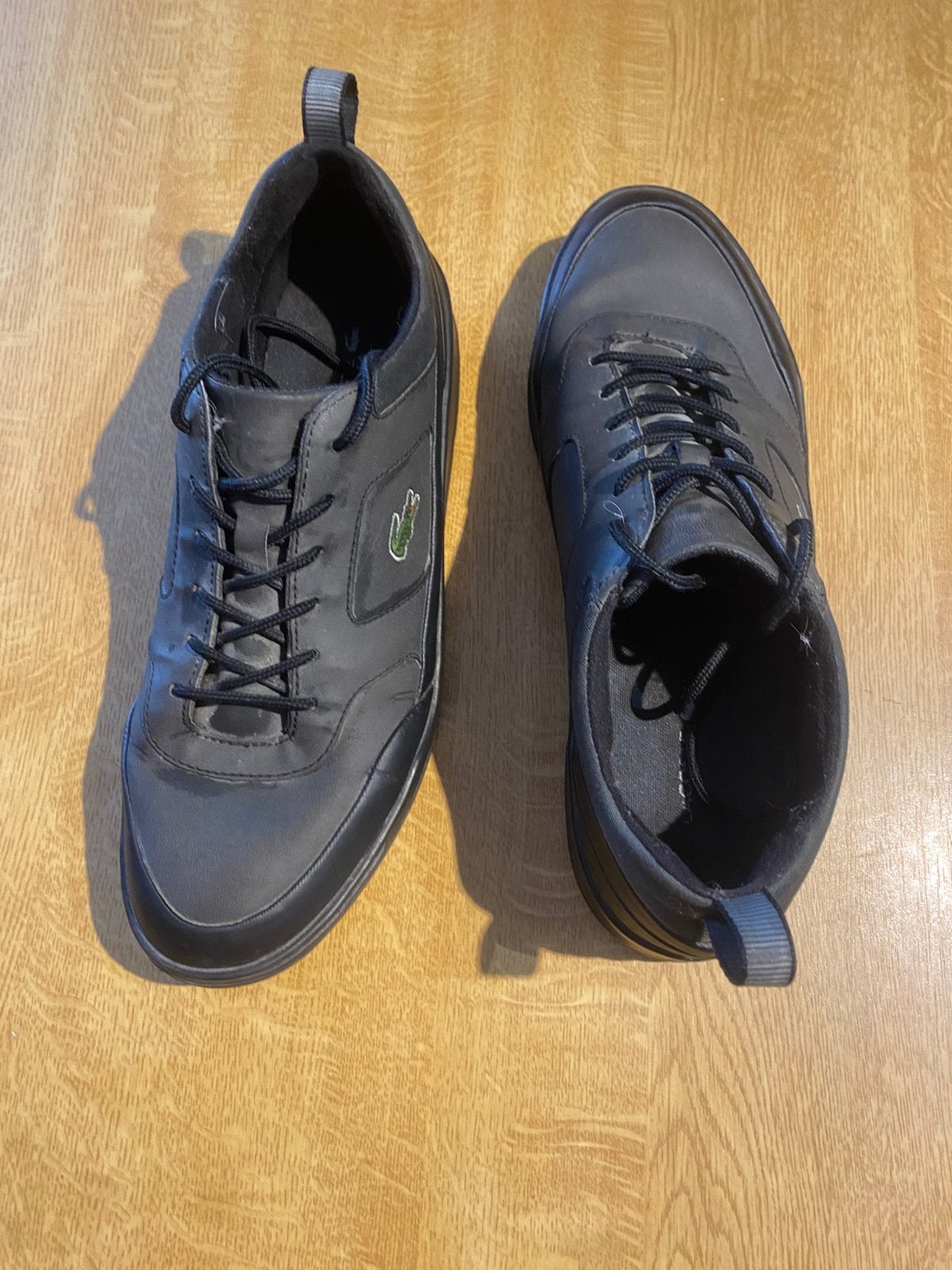 Lacoste, taille 44 1/2 Bon état, Enlèvement, Comme neuf