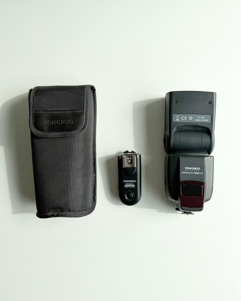 yongnuo speedlite yn560 iii + yongnuo rf 603cII, Enlèvement ou Envoi, Utilisé, Autres marques