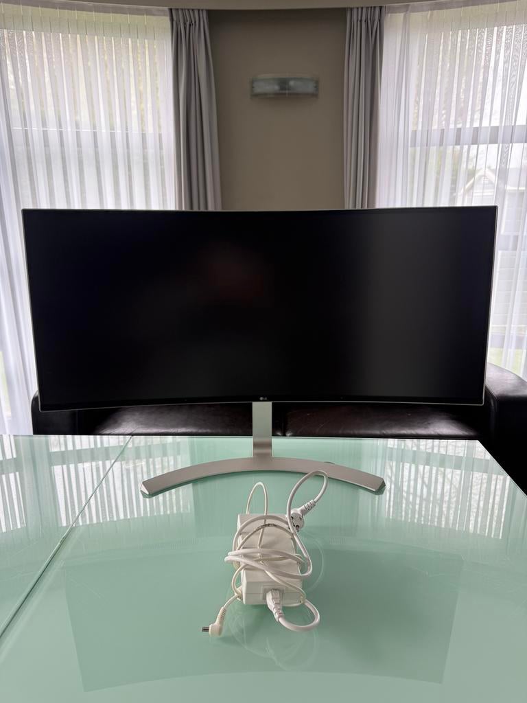 Écran LG 38UC99 – 38 pouces incurvé (Ultrawide), Computers en Software, Monitoren, Zo goed als nieuw, 61 t/m 100 Hz, DisplayPort