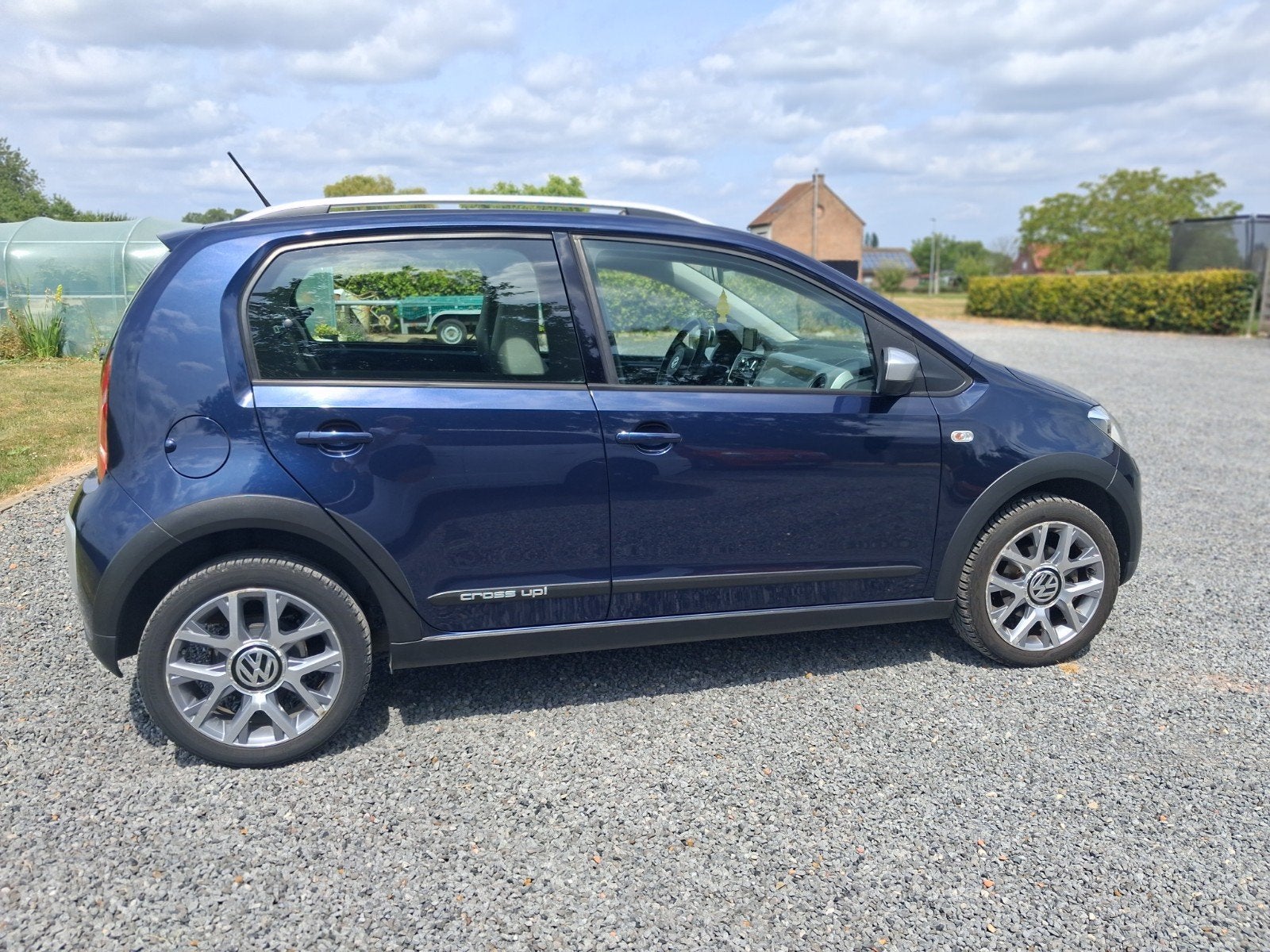auto Volkswagen cross up, Voorwielaandrijving, Euro 5, Stof, Handgeschakeld