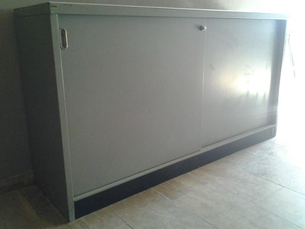 Metalen kast, Huis en Inrichting, Kasten | Roldeurkasten en Archiefkasten, Ophalen, Kantoor industrieel, 100 tot 150 cm, 150 tot 200 cm