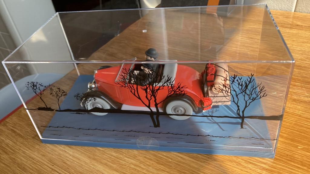 Tintin - plusieurs voitures 1/24, Ophalen, Zo goed als nieuw