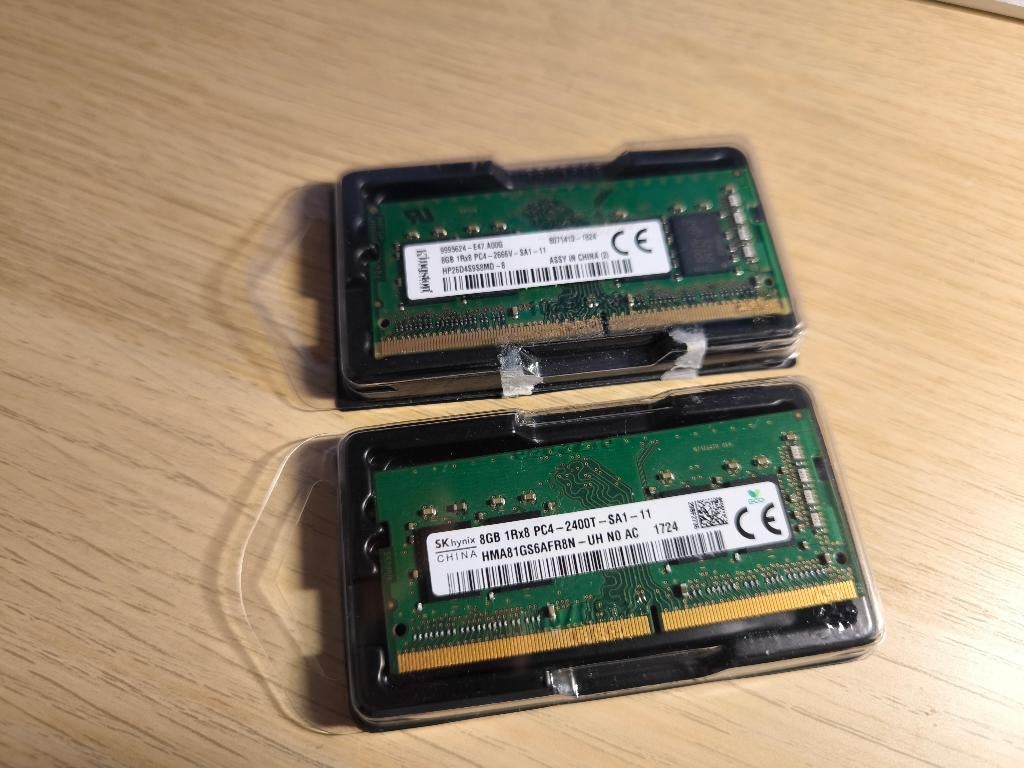 2 DDR4 RAM-sticks voor laptop, Ophalen, DDR4, 8 GB, Zo goed als nieuw