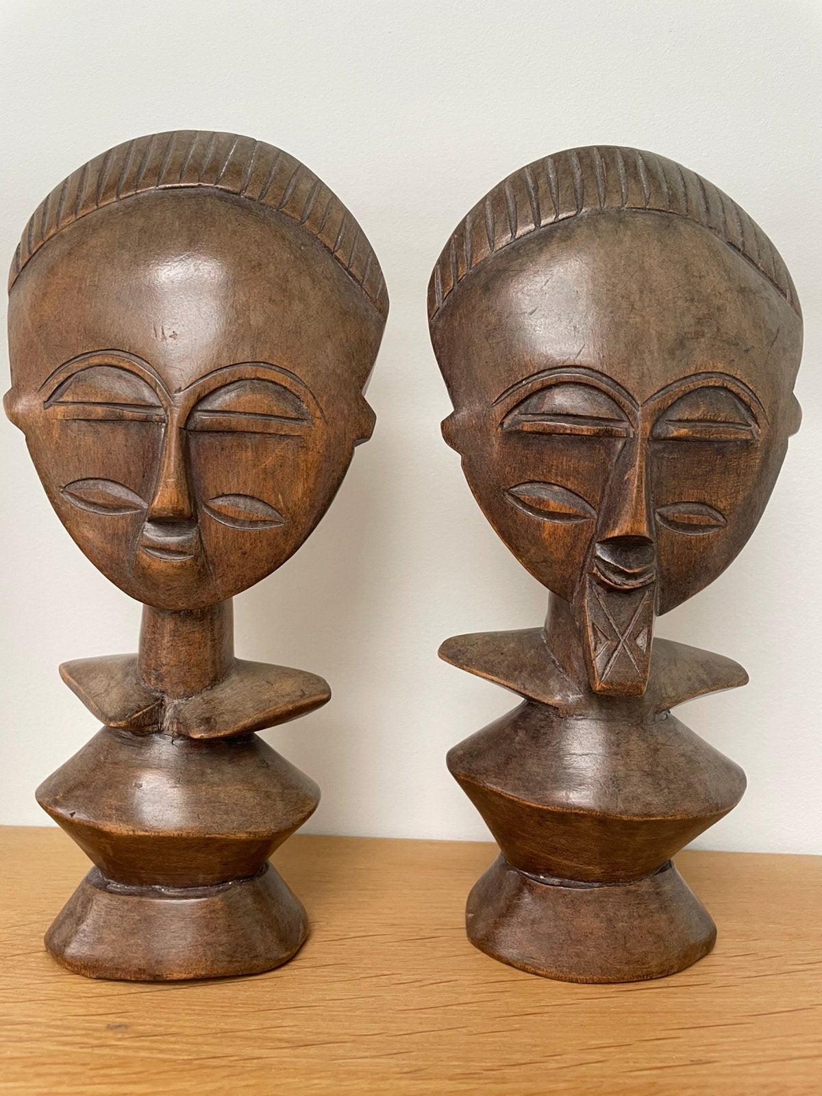 Koppel fraaie Afrikaanse beeldjes, Antiek en Kunst, Ophalen, Houtsnijwerk