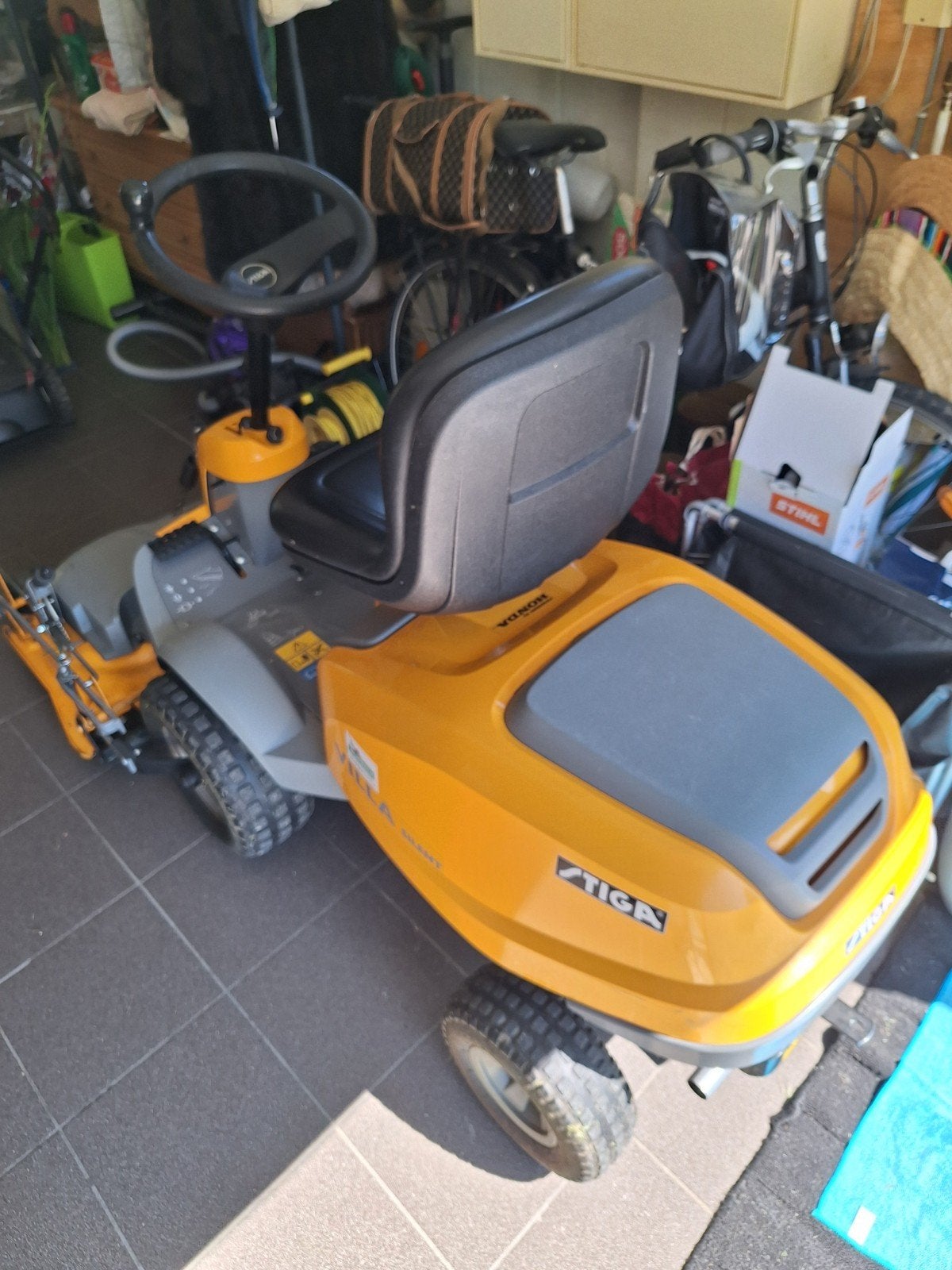 zitmaaier grasmachine., Ophalen