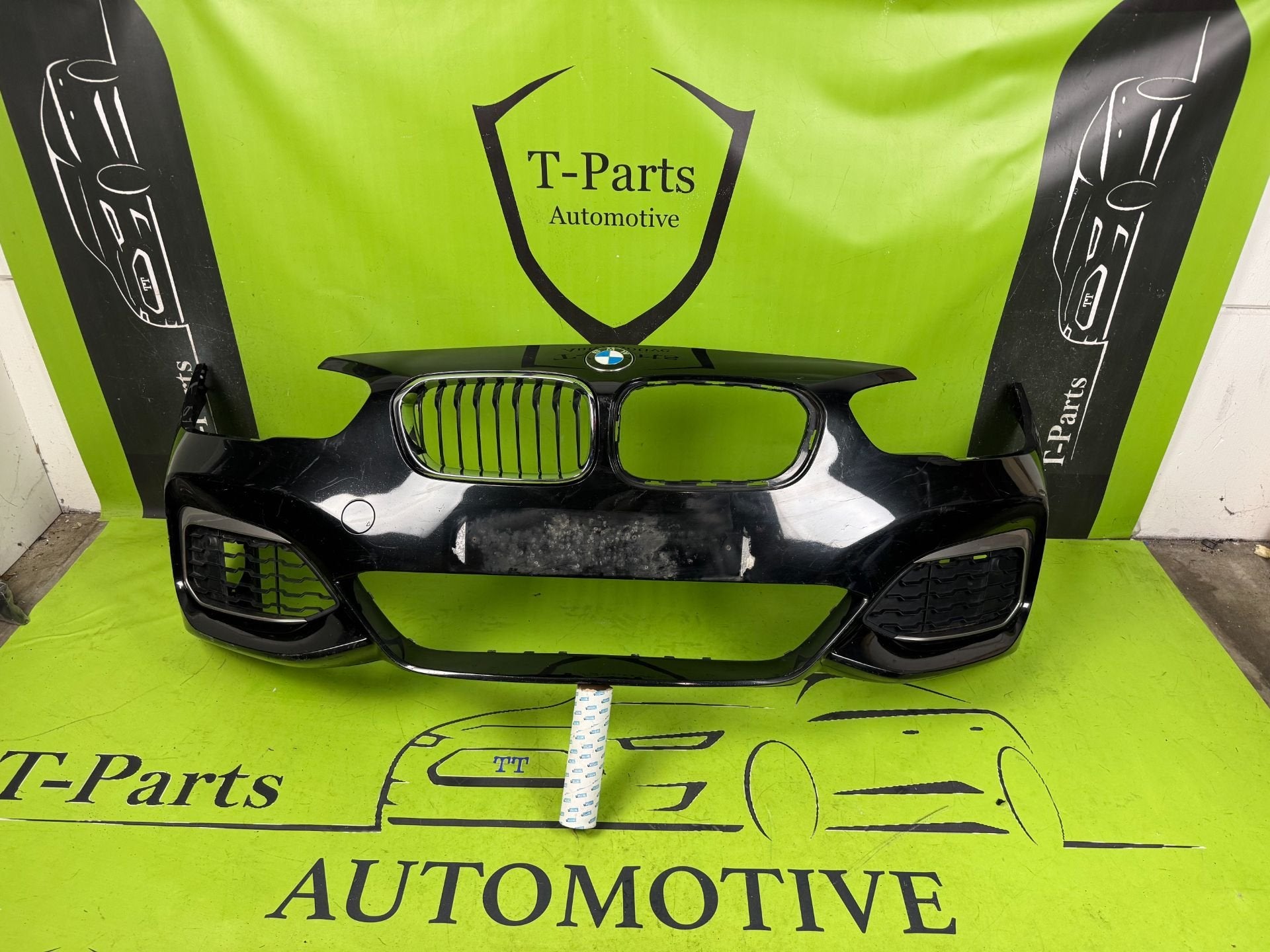 bmw 1 serie F20 F21 voorbumper m pakket bumper, Auto-onderdelen, Petuelring 130
80788  Munich, DE, Gebruikt, Info@bmw.de, Bumper