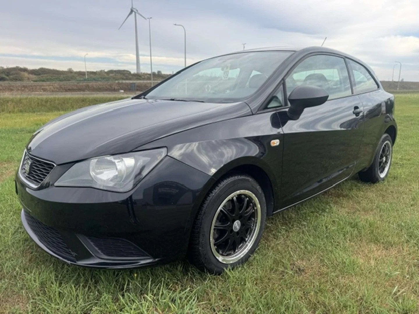 SEAT Ibiza Ibiza 1.2i / 95.000km / Garantie 12m. (bj 2013), Euro 5, Gebruikt, Zwart, Electronic Stability Program (ESP)