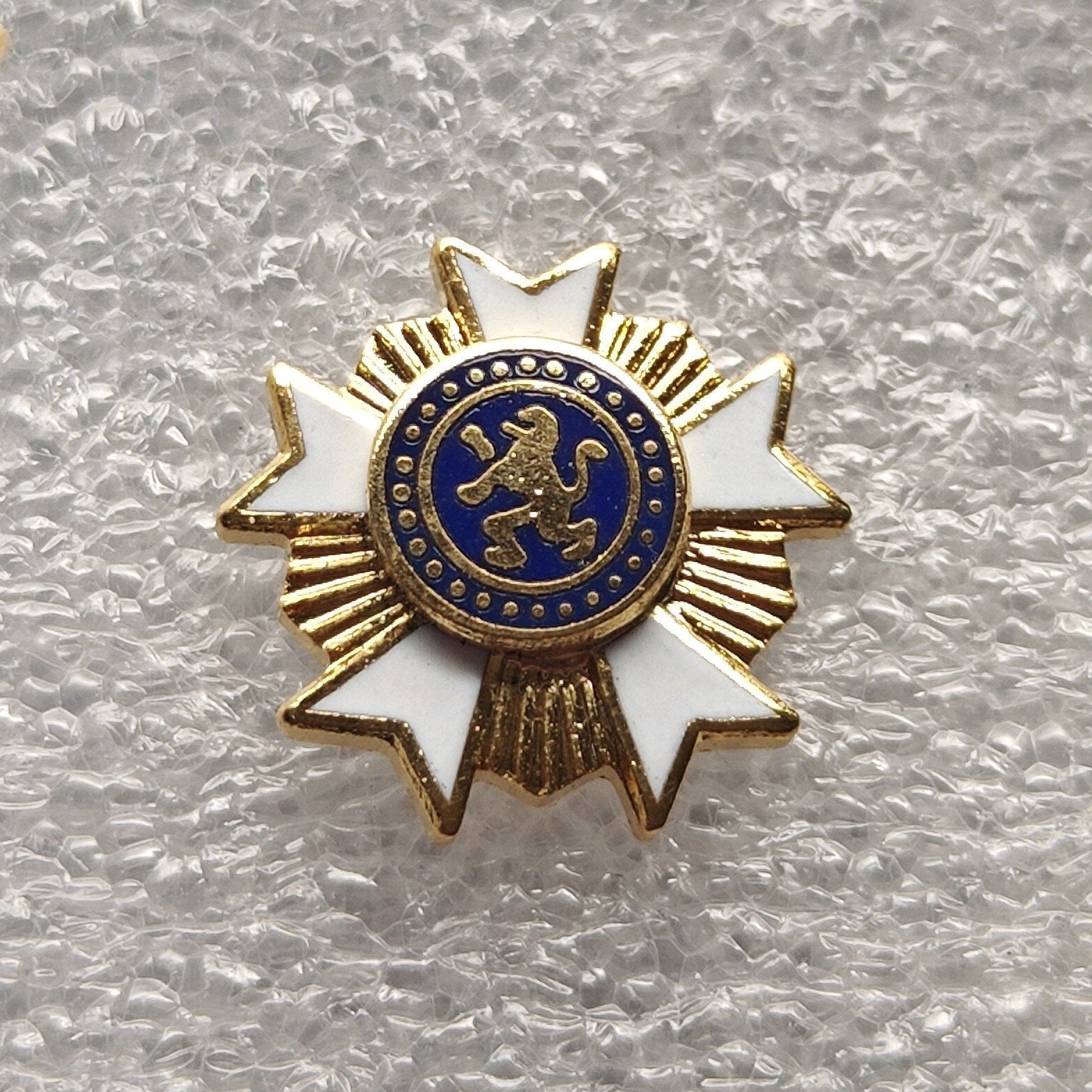 Épinglette de l'Ordre de la Couronne de Belgique, Collections, Objets militaires | Général, Enlèvement ou Envoi, Emblème ou Badge