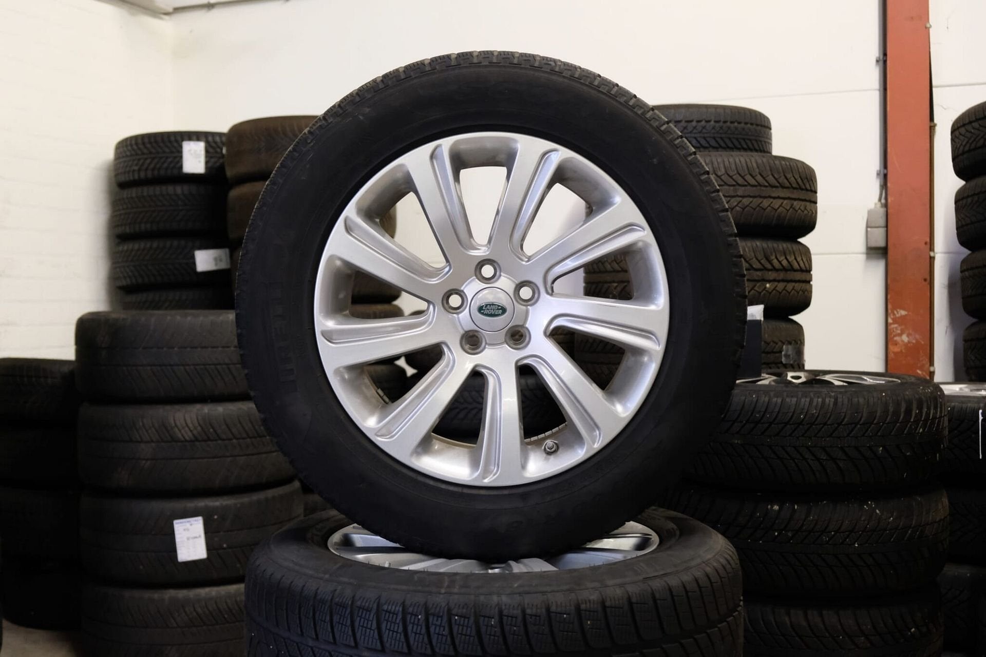 #841 Landrover Discovery V Winterset Model 2017/2018 TPMS, Autos : Pièces & Accessoires, Pneus & Jantes, Pneus et Jantes, -, Véhicule de tourisme